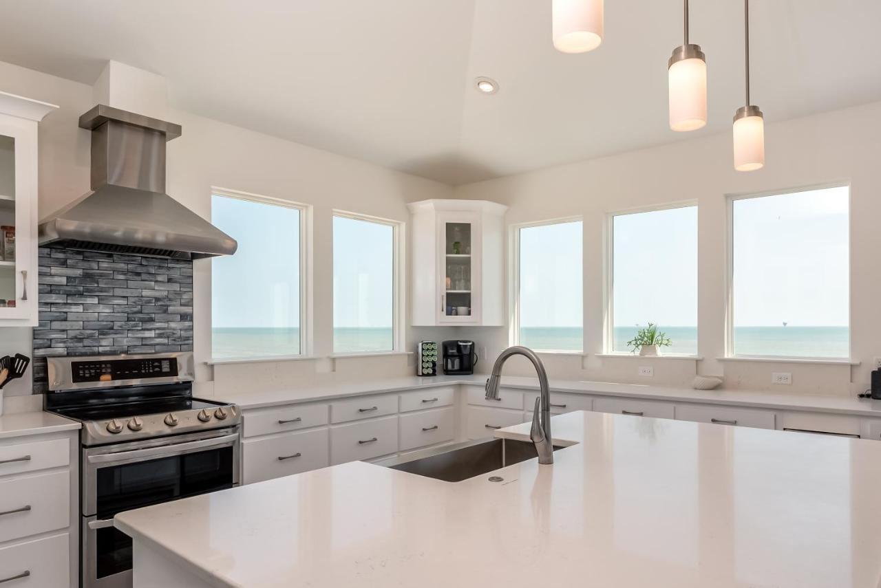 Moasis: Triple Master Suite Retreat with Panoramic Views Dauphin Island Exterior photo